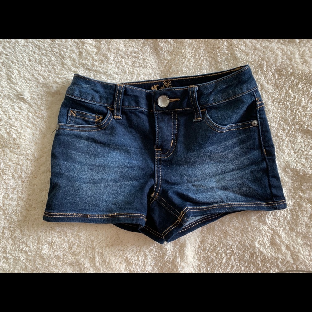 Girl’s shorts